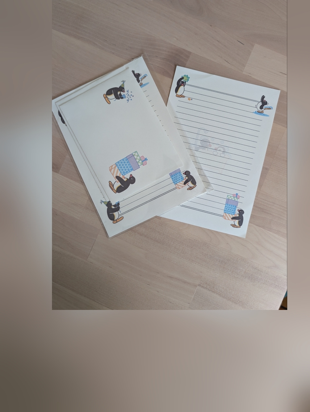 Pingu Lined Stationery Set - 2 Envelopes 10 Letter Sheets Gift Celebration
